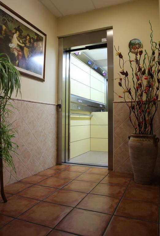 Hostal Palomares Salobreña Buitenkant foto