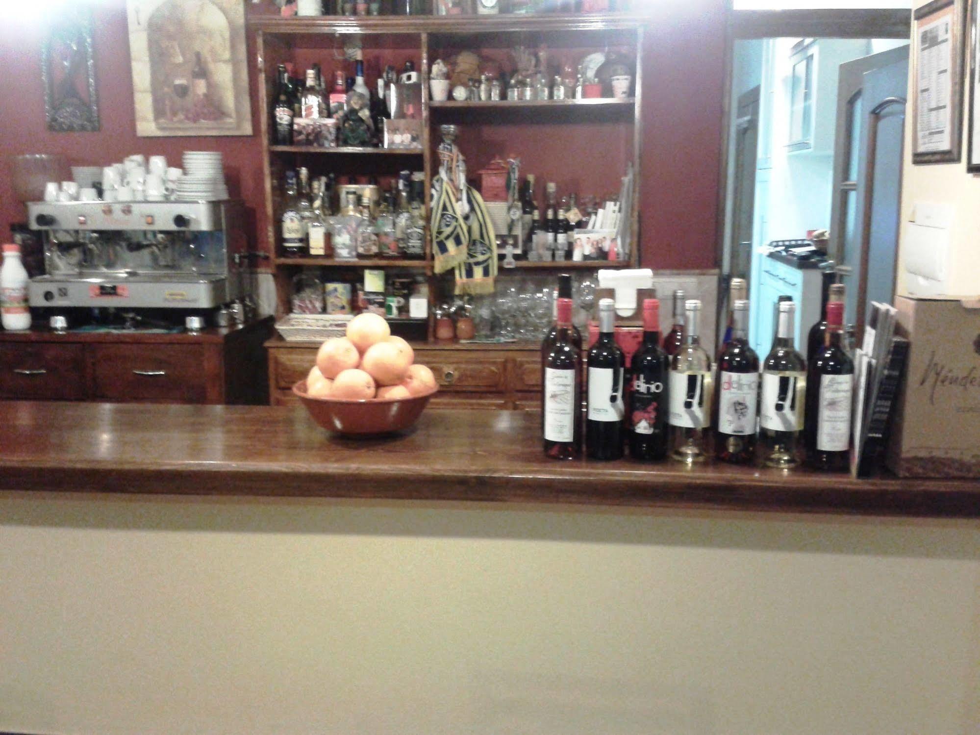 Hostal Palomares Salobreña Buitenkant foto